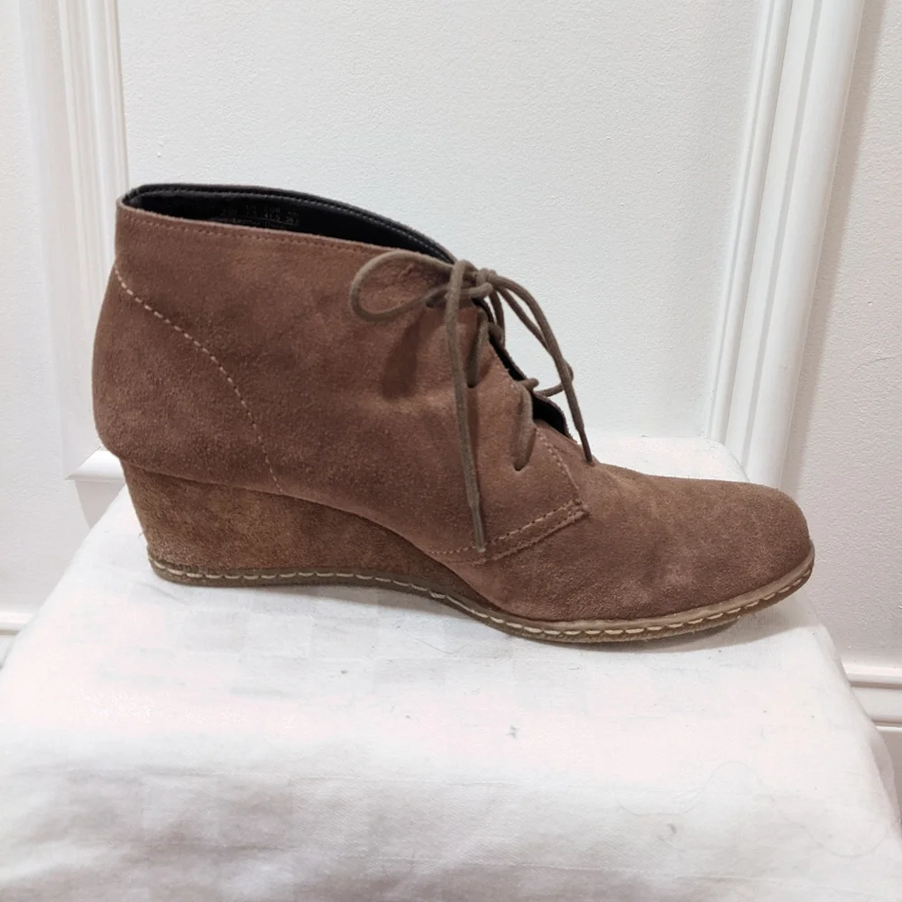 Suede wedges by Franco Sarto